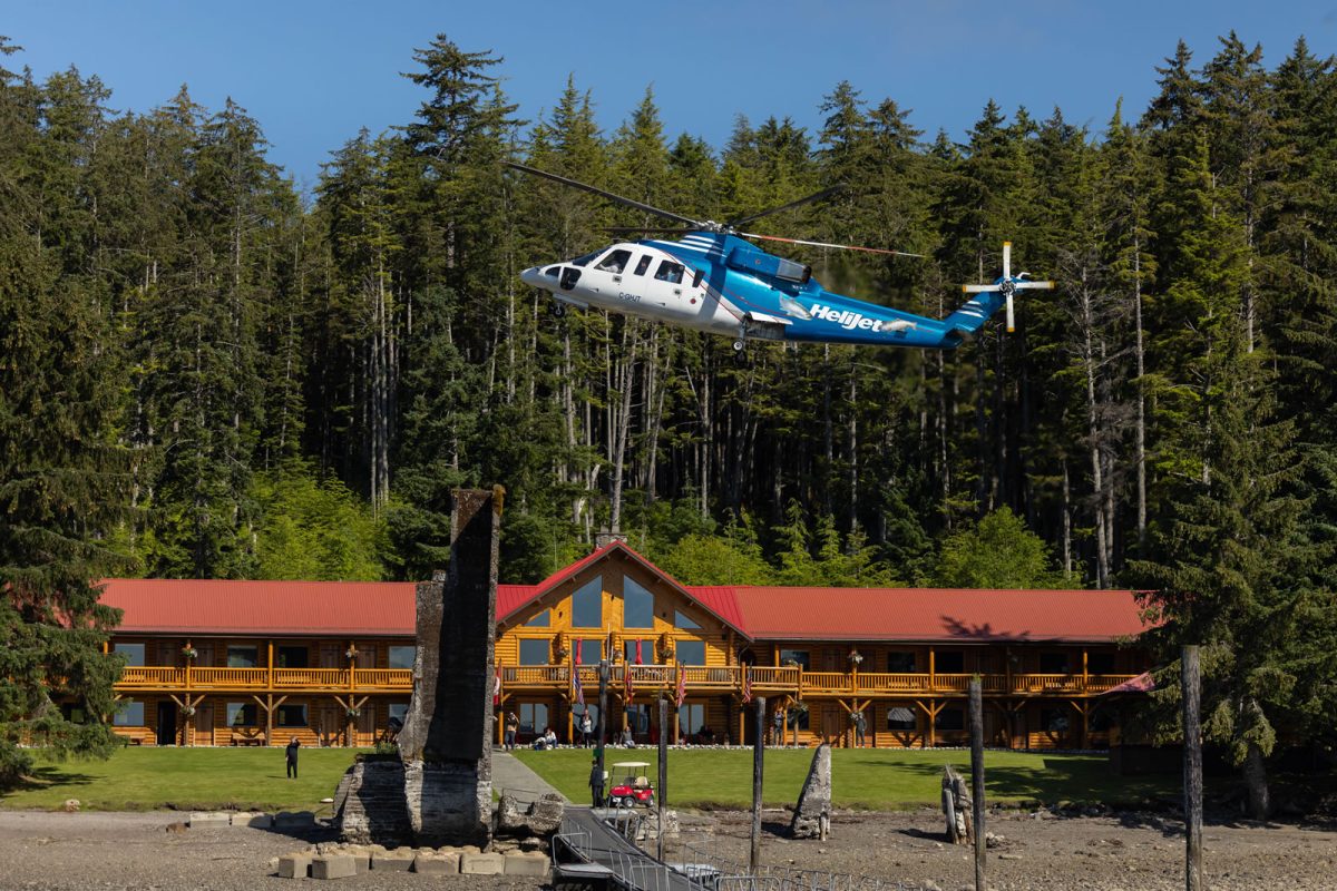 Helicopter landing at QCL